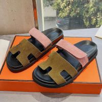 midium yellow