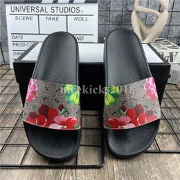 2021 Mens Womens Slipper Summer Sandals Scuffs Beach Slides Leisure Slippers Ladies Sandali Bathroom Home Shoes Trendy Office Slippers Flower Snake