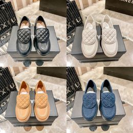 2025 Luxury Designer Loafers Trendy Women Casual Shoes Fashion Flat Charming Sheepskin Leather Fisherman Shoes Ladies Platform Shoe Black Chaussures Dress Shoes